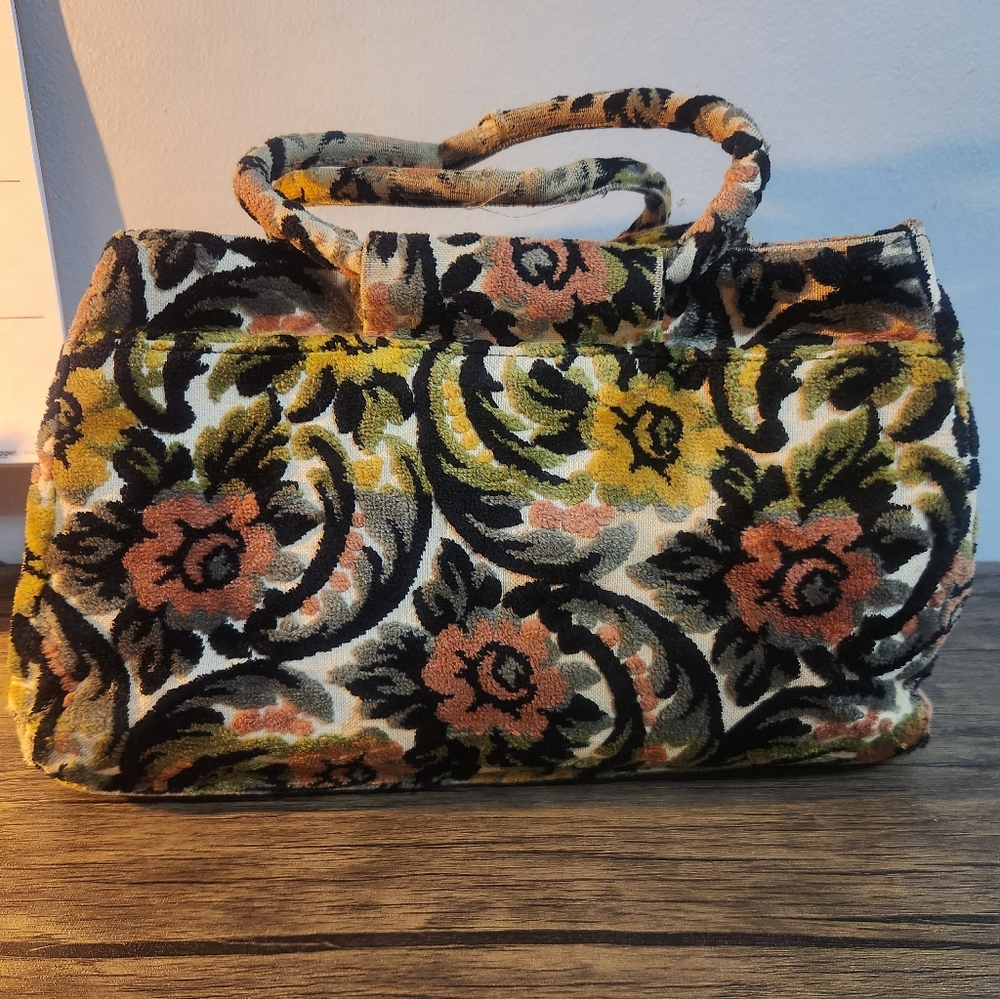 Vintage Mid-Centurt 1960s Floral Tapestry Carpet Bag Hand Bag Kadin-Style